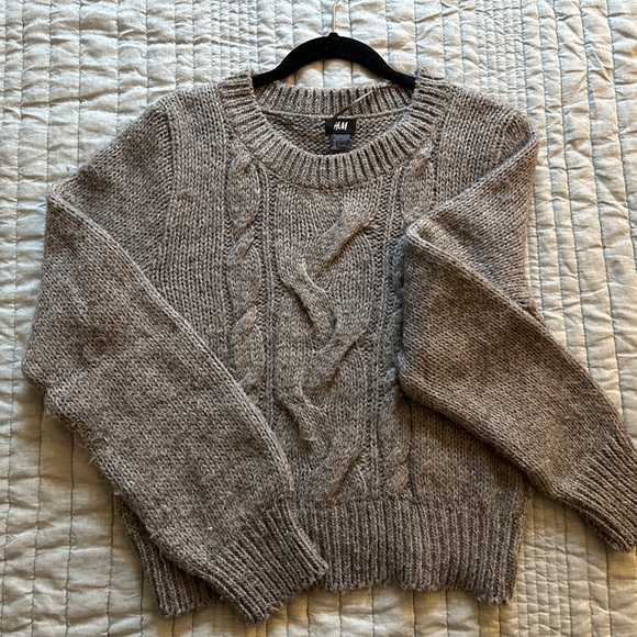 H&M Sweaters - H&M Knit Sweater - Snug Fit